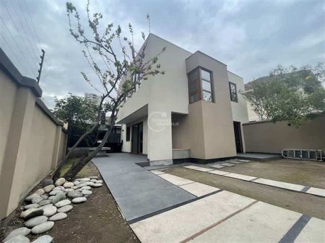 CASA E.Castillo Velasco/ Monseñor Eyzaguirre