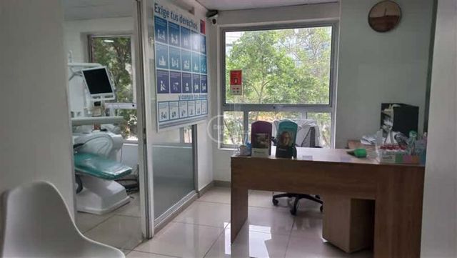 OFICINA Costanera center / Providencia MLA