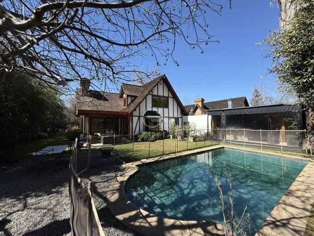 CASA Padre Ted Huard / El Golf de Manquehue