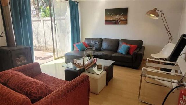 CASA Padre Hurtado / Camino El Alba