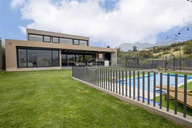 CASA Condominio Praderas