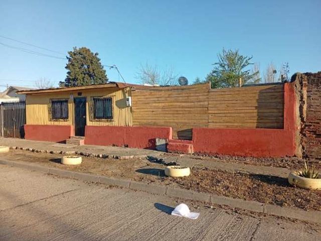 EXCELENTE UBICACION CENTRAL SITIO 225 MTS2 CON CASA MADERA