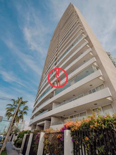 SE VENDE  amplio departamento con preciosa vista al mar, edificio COSTA CAVANCHA.