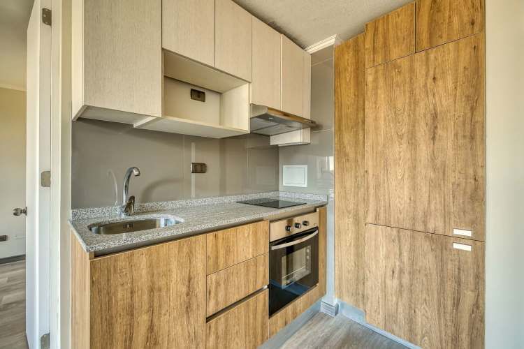 Lia Aguirre [2731-1]