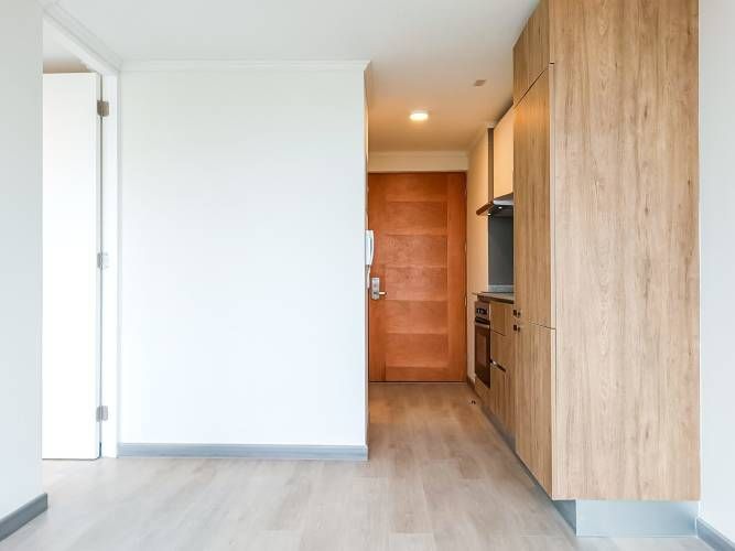 Lia Aguirre [2731-1]