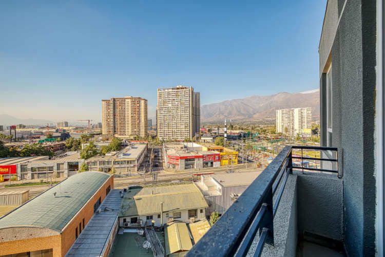 Lia Aguirre [2731-1]