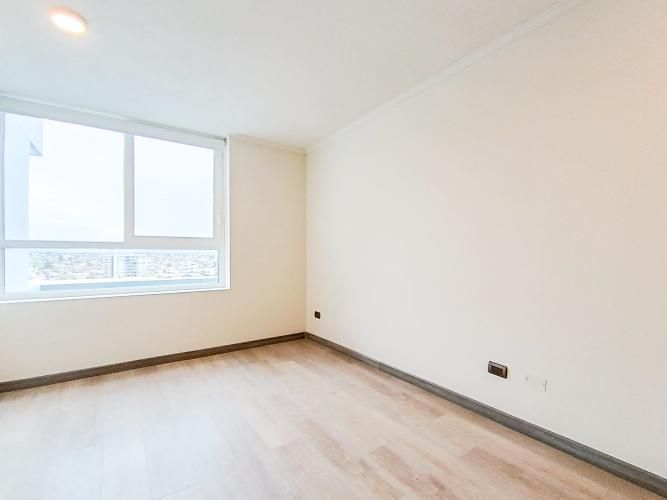 Lia Aguirre [2731-1]