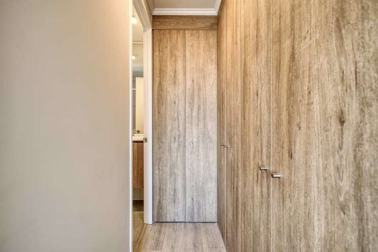 Lia Aguirre [2731-1]