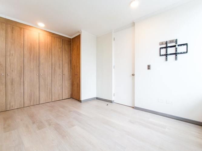 Lia Aguirre [2731-1]