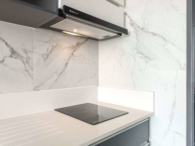 Av. María Rozas Velá (1 Est /1 Bod) [2744-1]