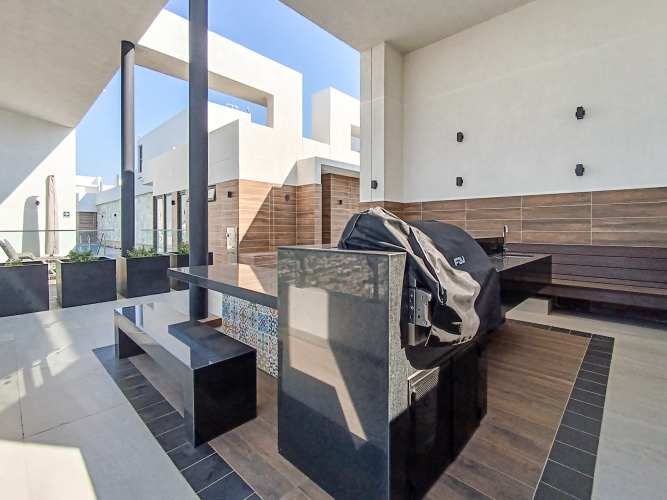 Av. María Rozas Velá (1 Est /1 Bod) [2744-1]