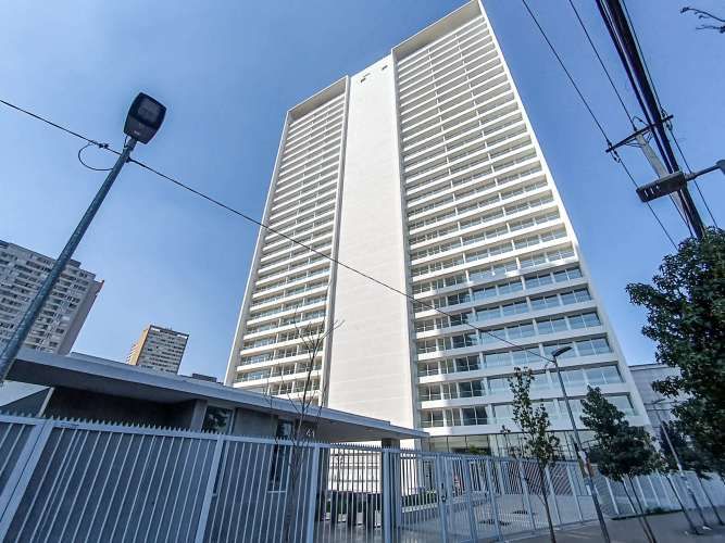 Av. María Rozas Velá (1 Est /1 Bod) [2744-1]