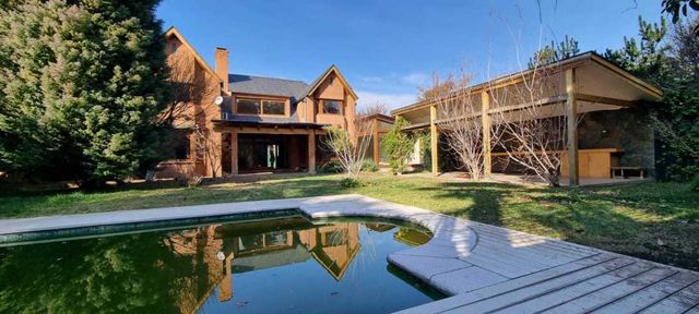 Casa, Camino Los Trapenses, Lo Barnechea (128176)