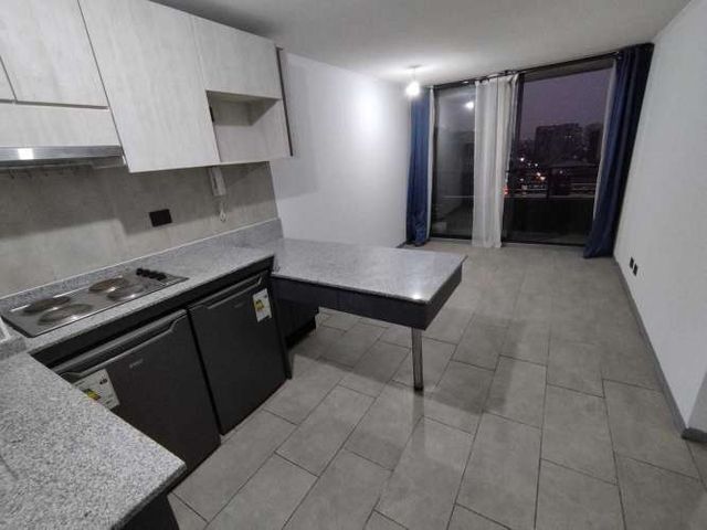 Metro Lo Ovalle/ Briones Luco (128185)