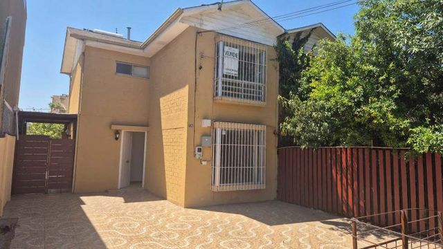 VENTA CASA AV. DOMINGO TOCORNAL (128192)