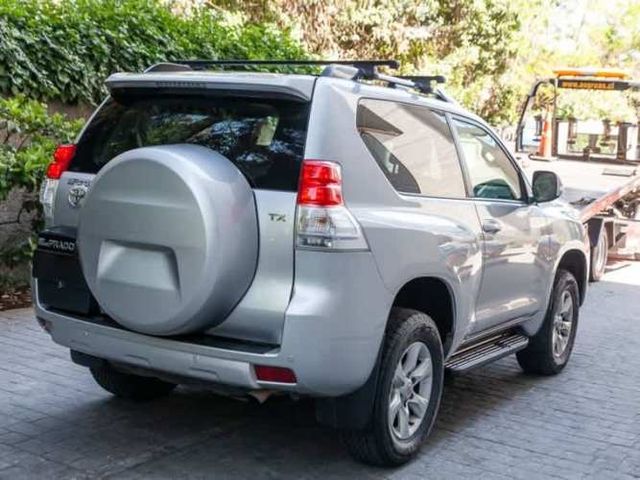 Toyota Land Cruiser Prado 2.7 2012