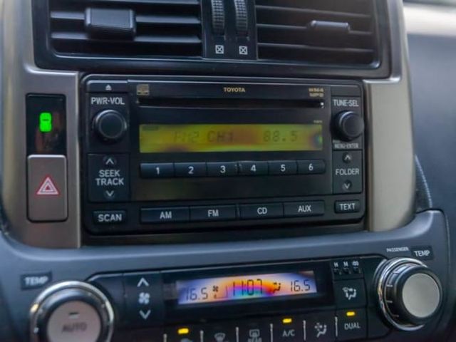 Toyota Land Cruiser Prado 2.7 2012