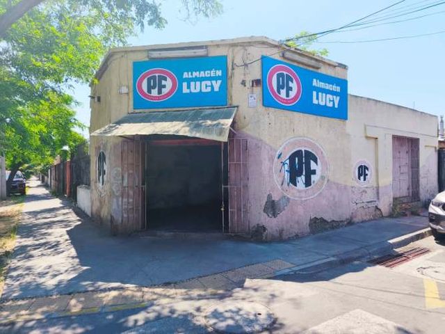 Casa en venta c/ estacionamiento en El Llano