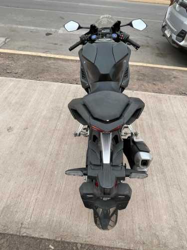 HONDA CBR 250R
