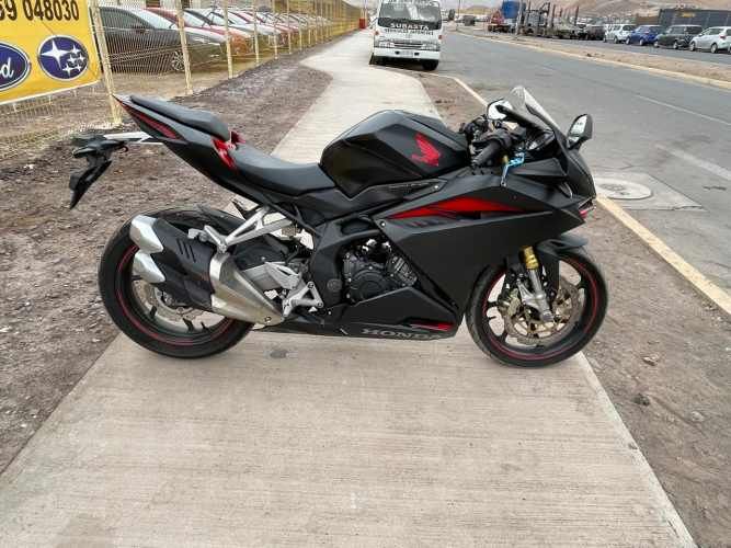 HONDA CBR 250R