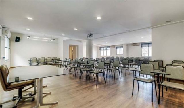 OFICINA Av. Providencia / Orrego Luco