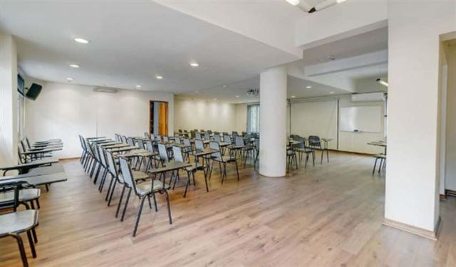 OFICINA Av. Providencia / Orrego Luco