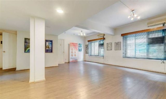 OFICINA Av. Providencia / Orrego Luco