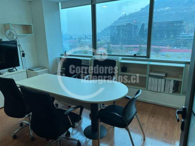OFICINA Av Andres Bello con Manuel Montt