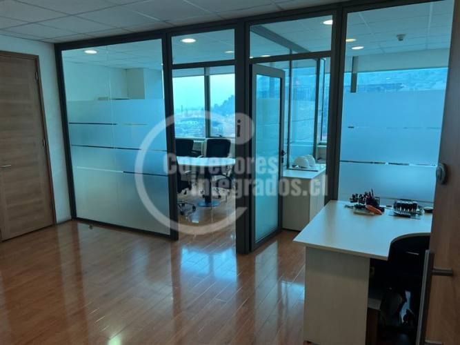 OFICINA Av Andres Bello con Manuel Montt