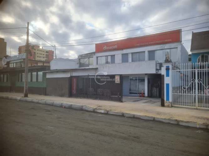 LOCAL COMERCIAL Av Ejercito