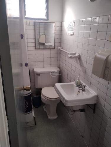 LOCAL COMERCIAL Av Ejercito