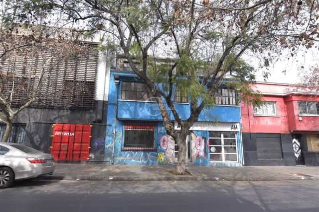 LOCAL COMERCIAL Ernesto pinto lagarrigue esquina antonia lopez de bello