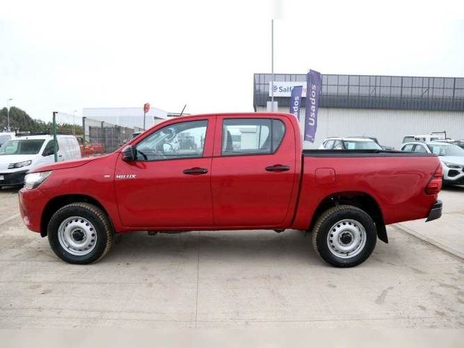 TOYOTA HILUX 2023