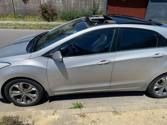 Hyundai I 30 Año 2015 Top de Línea