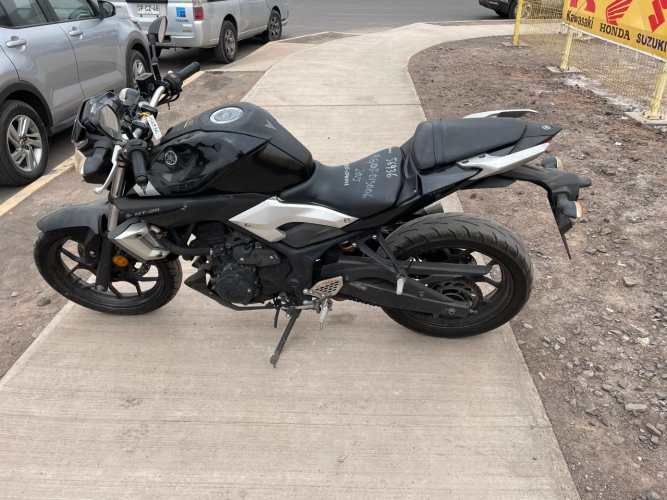 YAMAHA MT-25