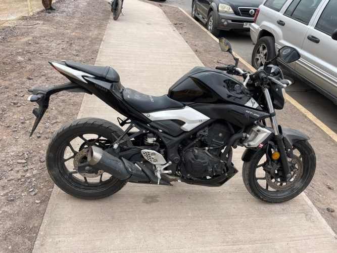 YAMAHA MT-25