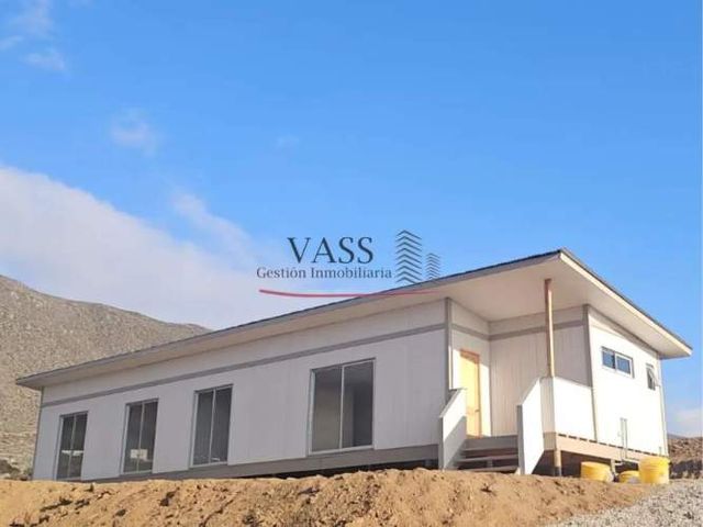 VASS vende parcela con casa de 3D 2B en La Serena