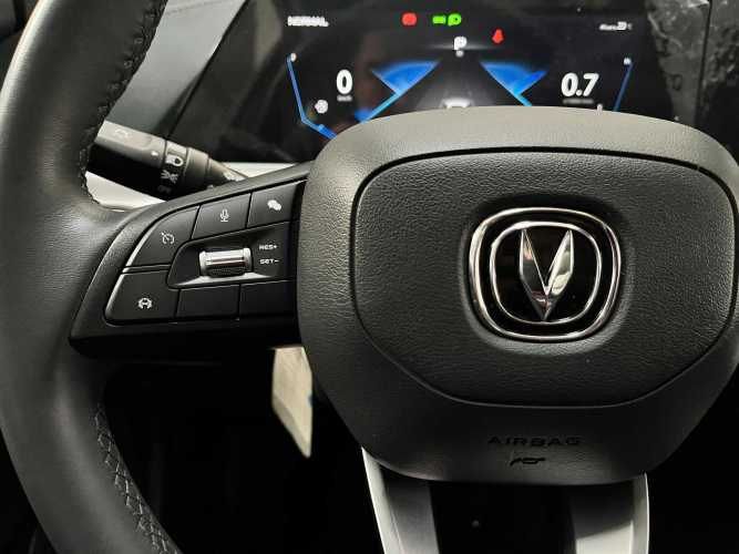 CHANGAN UNI-T TURBO 1.5 AUT LUXURY