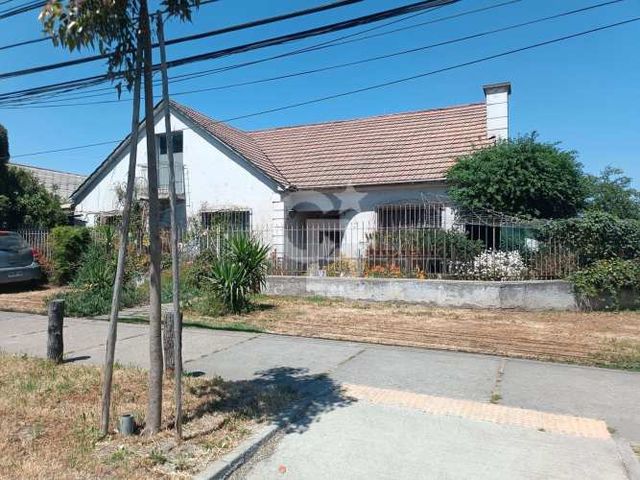 Casa en venta: amplia, excelente para remodelar