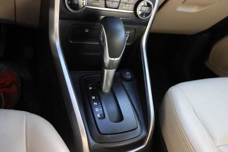 SUV FORD ECOSPORT 2019 TITANIUM FULL AC AUTOMATICO 2.0 SUNROOF