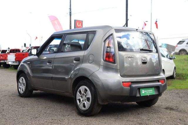 KIA SOUL AÑO 2010 HATCHBACK MOTOR BENCINA CAJA MT SIN AC