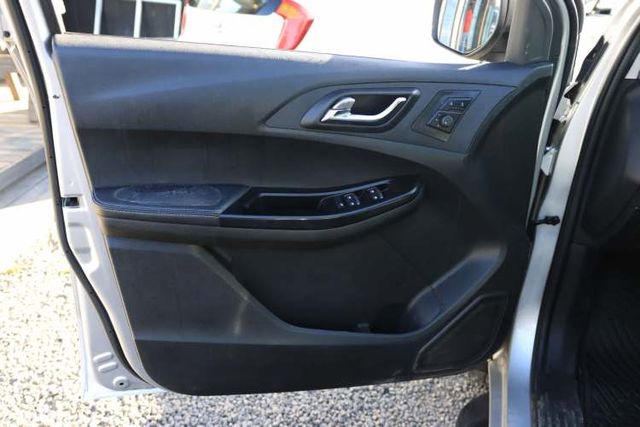 CAMIONETA JMC VIGUS AÑO 2021 2.5 DIESEL MT 4X2 FULL EQUIPO AC