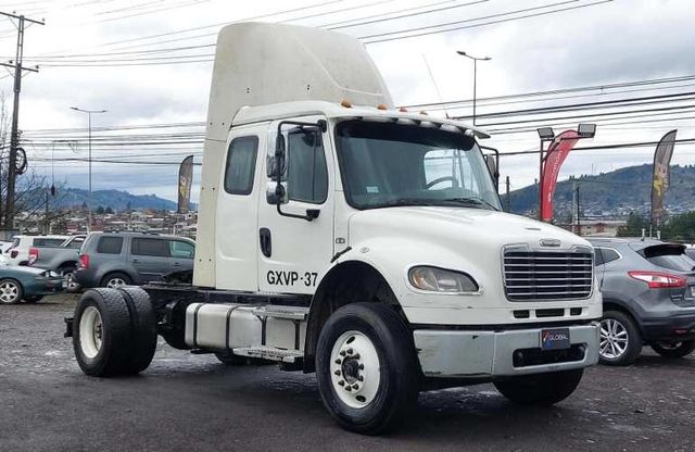 OFERTA TRACTO CAMION FREIGHTLINER M2 106 AÑO 2015 4X2