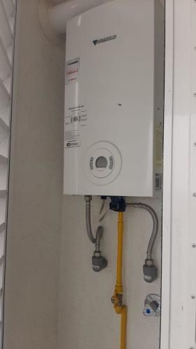 DEPARTAMENTO EDIFICIO PARADISE/ A METROS DE PLAYA BRAVA.