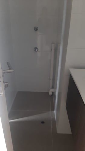 DEPARTAMENTO EDIFICIO PARADISE/ A METROS DE PLAYA BRAVA.