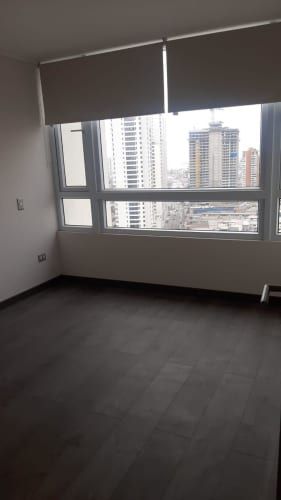 DEPARTAMENTO EDIFICIO PARADISE/ A METROS DE PLAYA BRAVA.