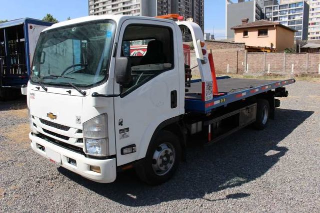 Camion Chevrolet Npr 816 año 2022 Grua Cama Hidraulica 5 Ton.