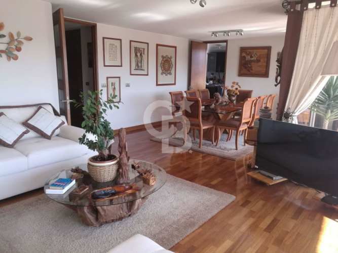 Departamento último piso, Colegio Santa Úrsula, Vitacura