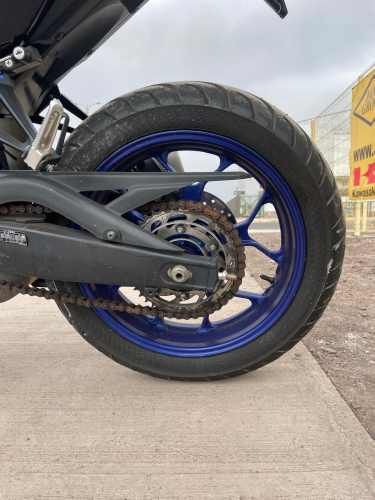 YAMAHA MT-25