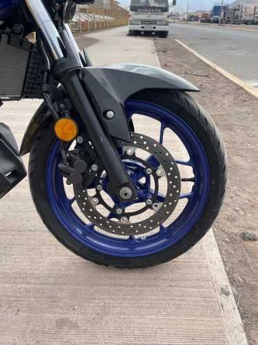 YAMAHA MT-25